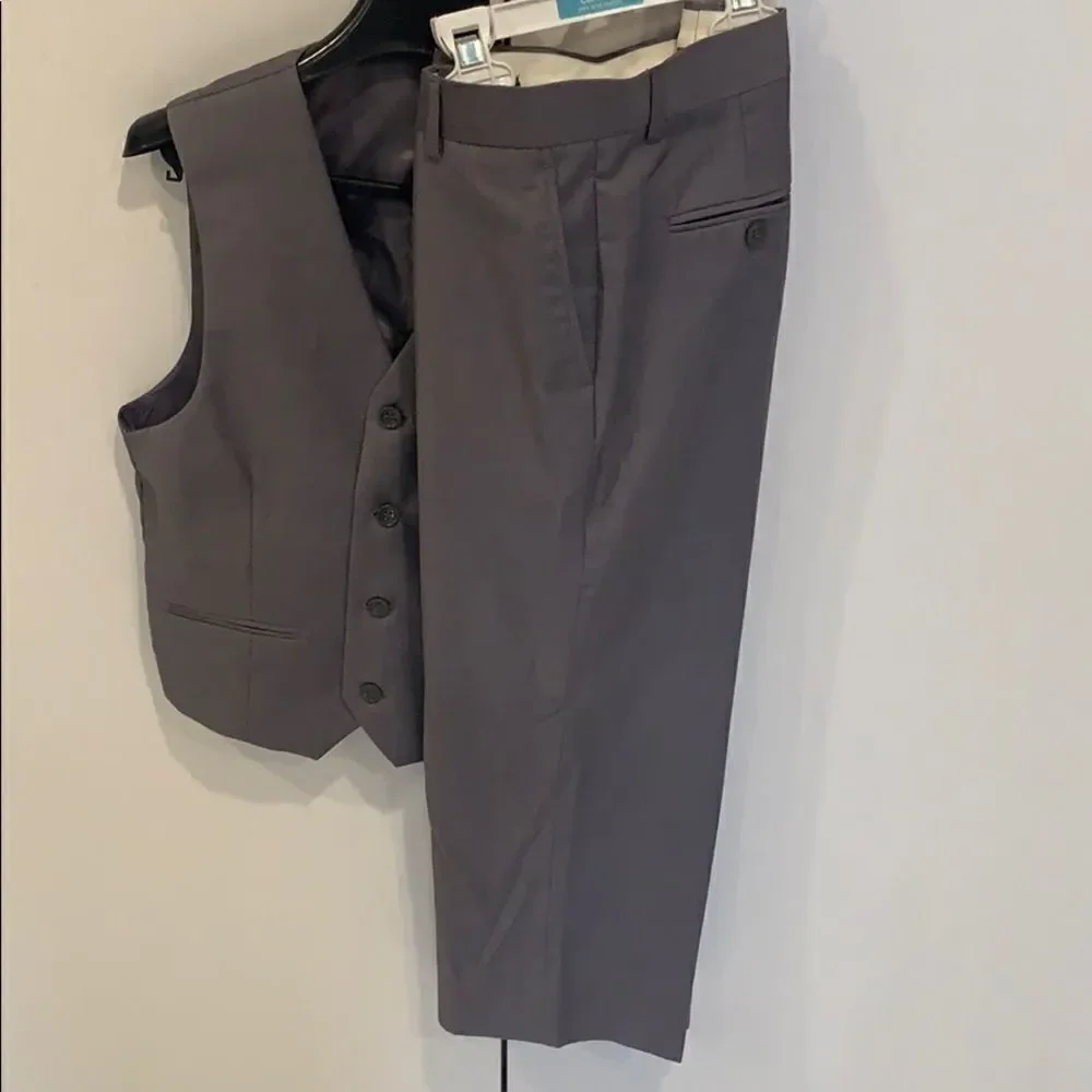 ❌1 hr sale ❌Boy suit set 3 items